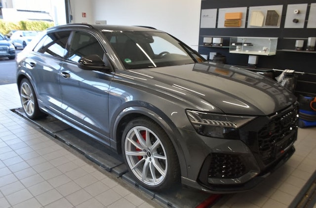 Audi RS Q8 Quattro