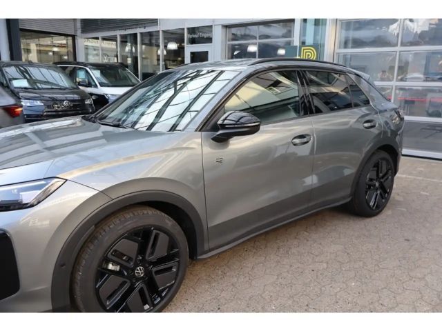 Volkswagen T-Roc 1.5 eTSI IQ.Drive R-Line Style