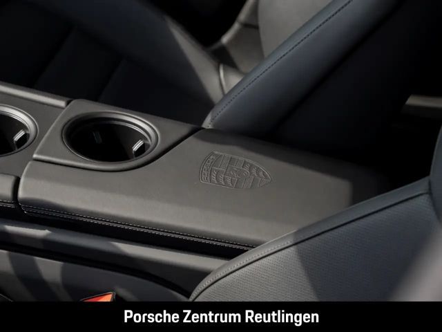 Porsche Taycan 4S Cross Turismo