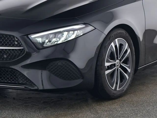 Mercedes-Benz A 180 LENKRADHEIZUNG LED HP USB PAKET