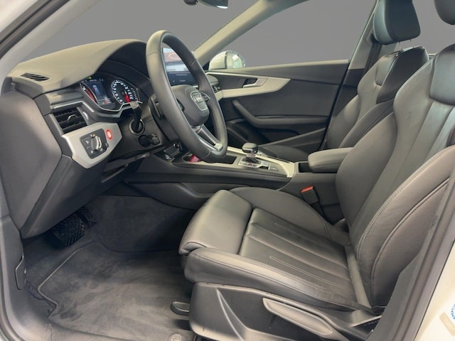 Audi A4 35 TFSI Avant S-Tronic