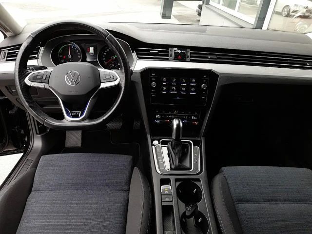 Volkswagen Passat DSG GTE Variant