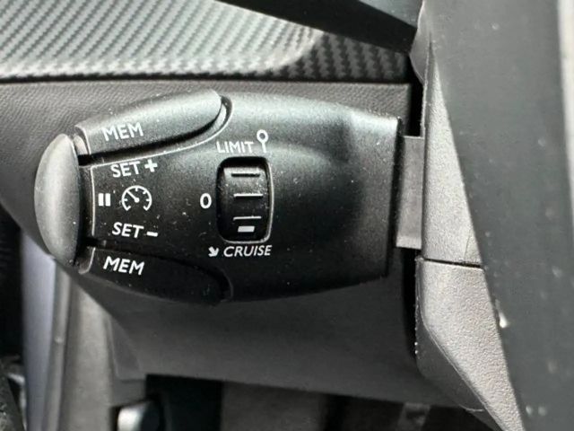 Peugeot 208 Allure Pack PureTech