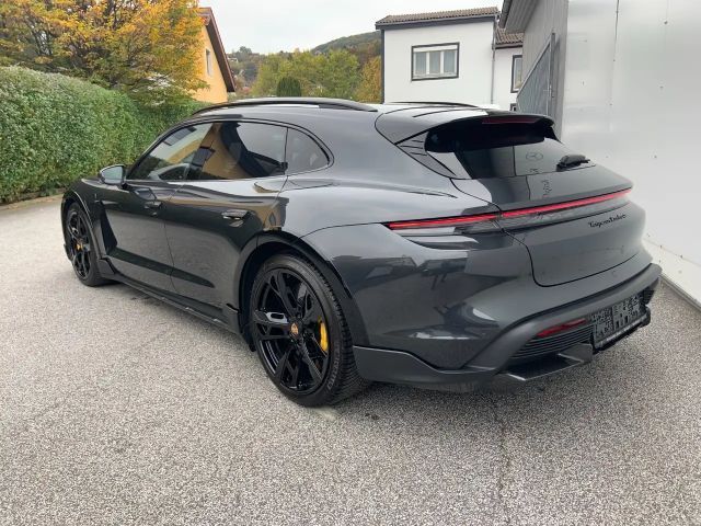 Porsche Taycan Cross Turismo S Turbo