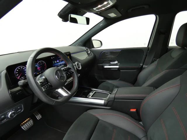 Mercedes-Benz B 180 AMG Line B 180 d Sedan