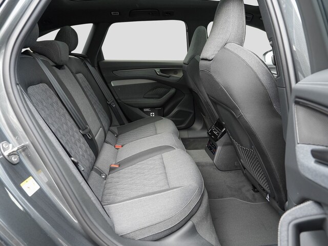 Audi A6 Avant Quattro S-Tronic