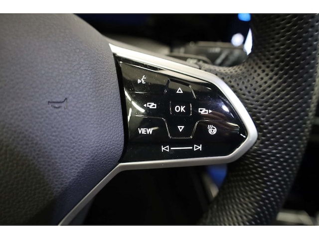 Volkswagen Golf 2.0 TSI R-Line Variant