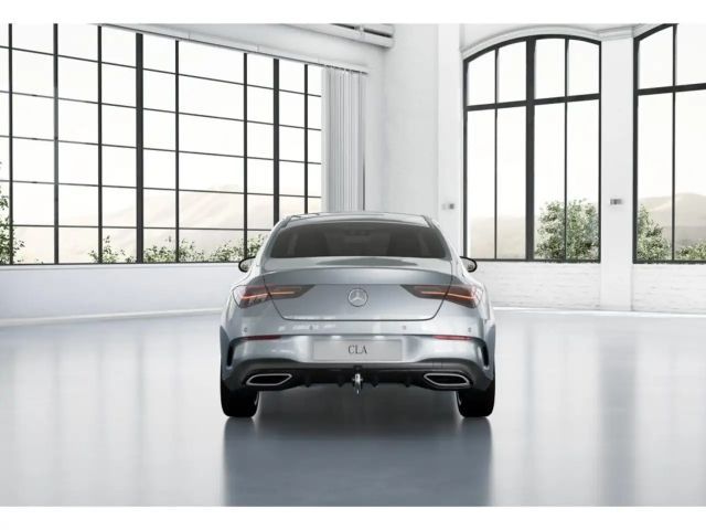 Mercedes-Benz CLA 200 AMG Line Sedan