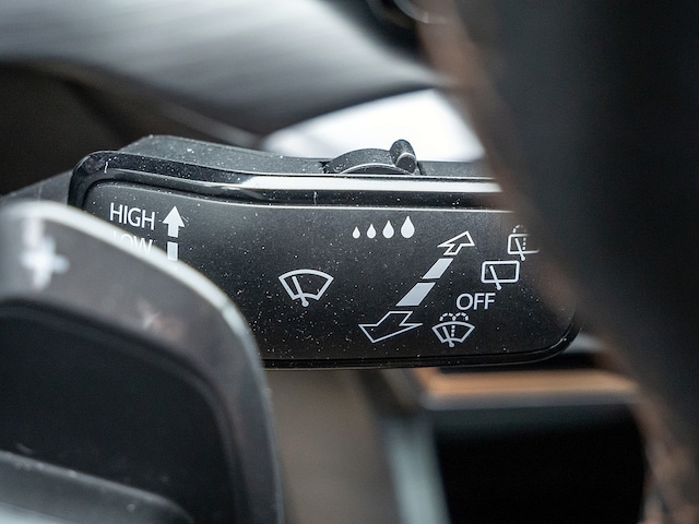 Cupra Leon Leon 1.5 eTSI  PDC SHZ DCC KAMERA NAVI ACC LED