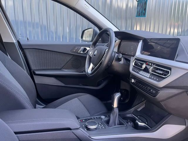 BMW 116 116i 5-deurs Sedan