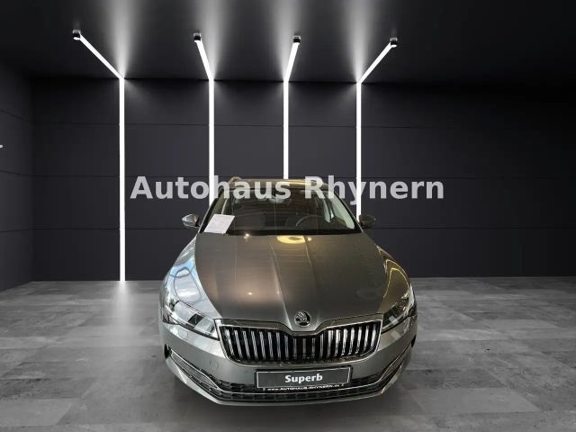 Skoda Superb 2.0 TDI Combi Style Style