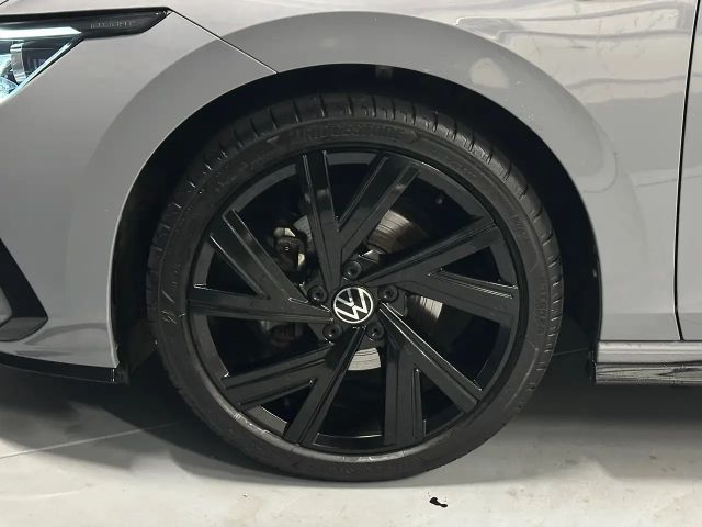 Volkswagen Golf 1.5 TSI R-Line Style