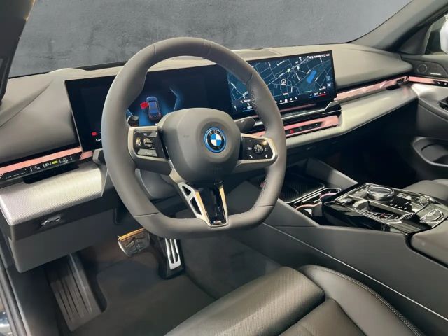 BMW i5 M-Sport Sedan eDrive40