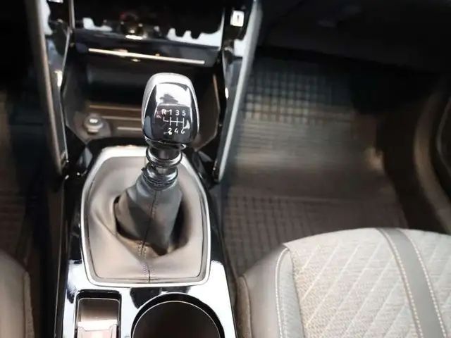 Peugeot 208 Allure Pack PureTech