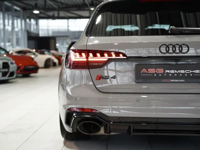 Audi RS4 Avant Quattro