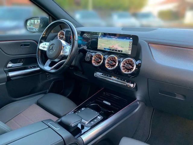 Mercedes-Benz EQA 250 Electric Art