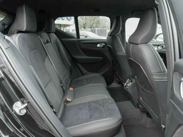 Volvo XC40 Dark Plus