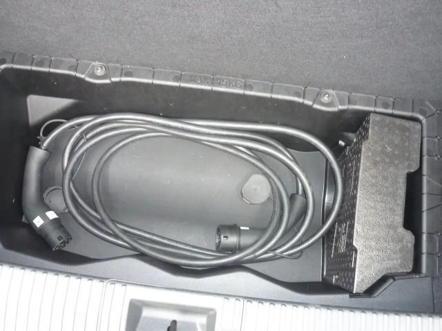 Renault Scenic E-Tech Iconic