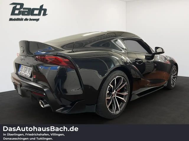 Toyota Supra Dynamic