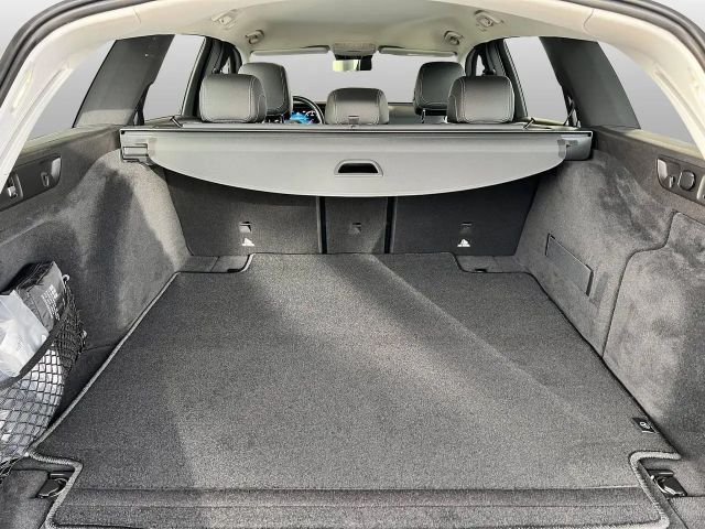 Mercedes-Benz E 220 AVANTGARDE E 220 d Estate