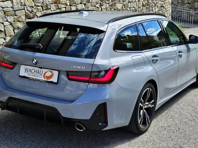 BMW 330 330i Touring xDrive