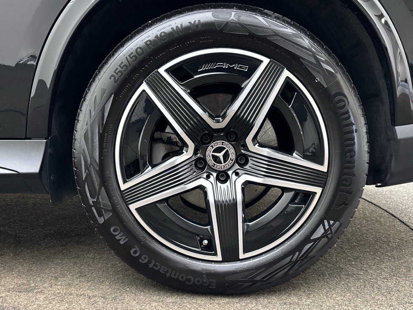 Mercedes-Benz GLC 300 4MATIC AMG Line GLC 300 d