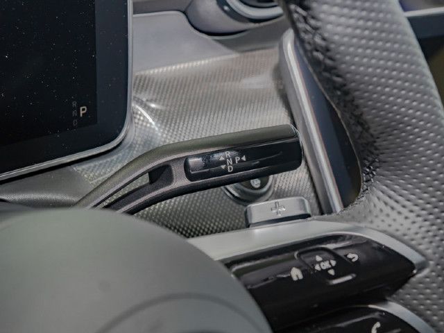 Mercedes-Benz C 200 AMG Line Sedan