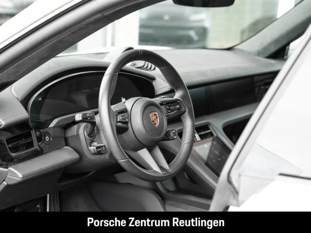 Porsche Taycan Cross Turismo Turbo