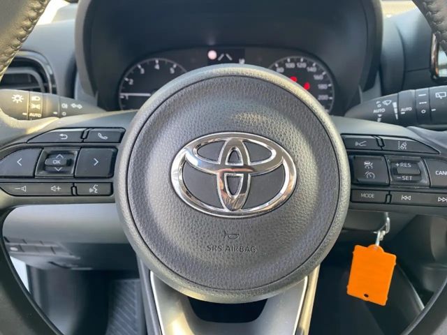 Toyota Yaris 1.0 VVT-i Comfort Hatchback