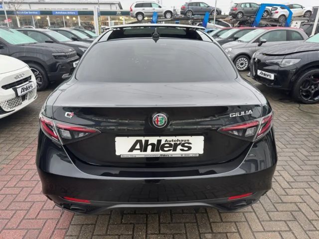 Alfa Romeo Giulia Q4
