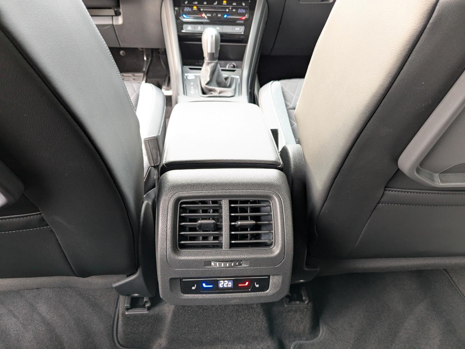 Volkswagen Touran DSG IQ.Drive