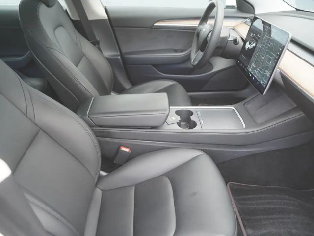 Tesla Model 3 AWD Long Range