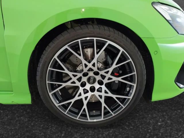 Audi RS3 Quattro S-Tronic Sedan