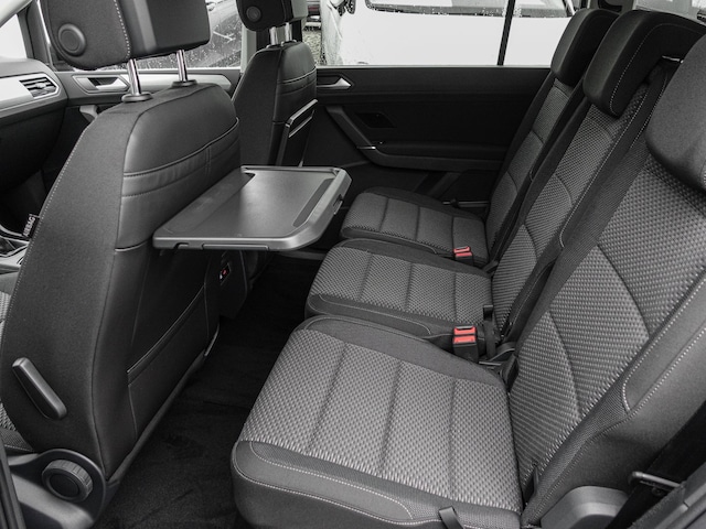 Volkswagen Touran 1.5 TSI DSG