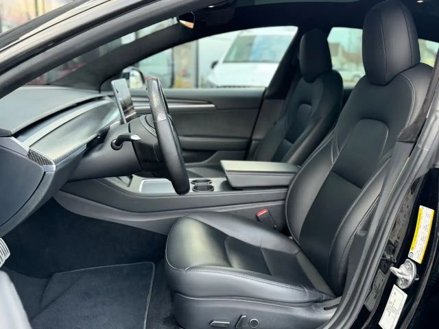 Tesla Model 3 AWD Performance