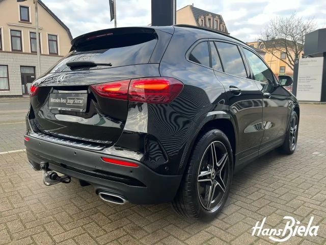 Mercedes-Benz GLA 220 4MATIC AMG Line