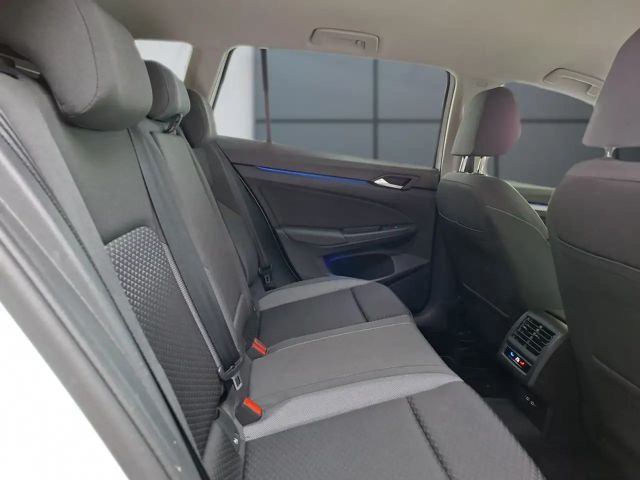 Volkswagen Golf 1.5 eTSI DSG Golf VIII Variant