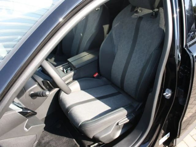 Peugeot 408 130 Allure Pack EAT8 PureTech