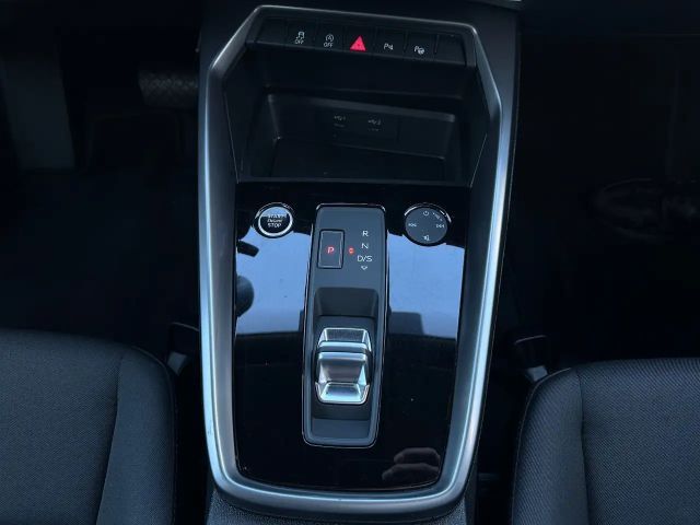 Audi A3 30 TFSI Sedan