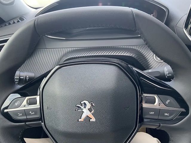 Peugeot E-2008 Style