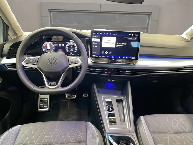 Volkswagen Golf 1.5 eTSI Golf VIII