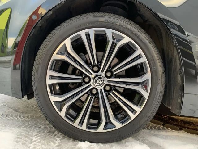 Toyota Corolla Hybride Team D