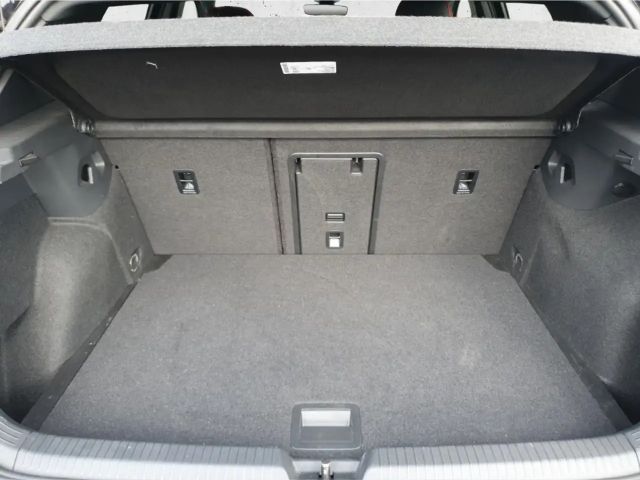 Volkswagen Golf 2.0 TSI Golf VIII