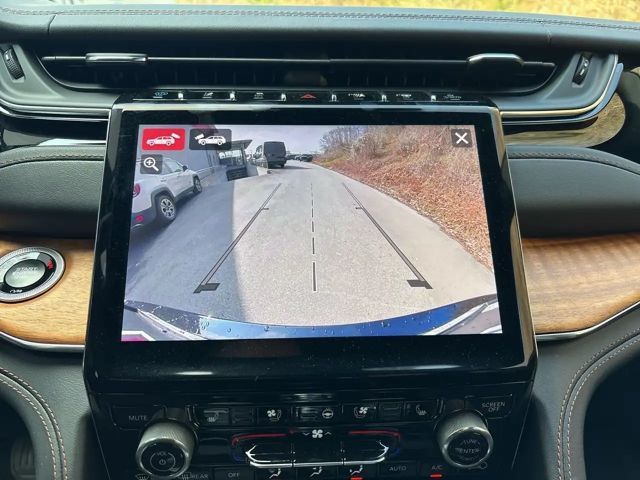 Jeep Grand Cherokee 4xe Summit