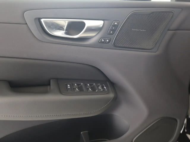 Volvo XC60 AWD Dark Plus T6