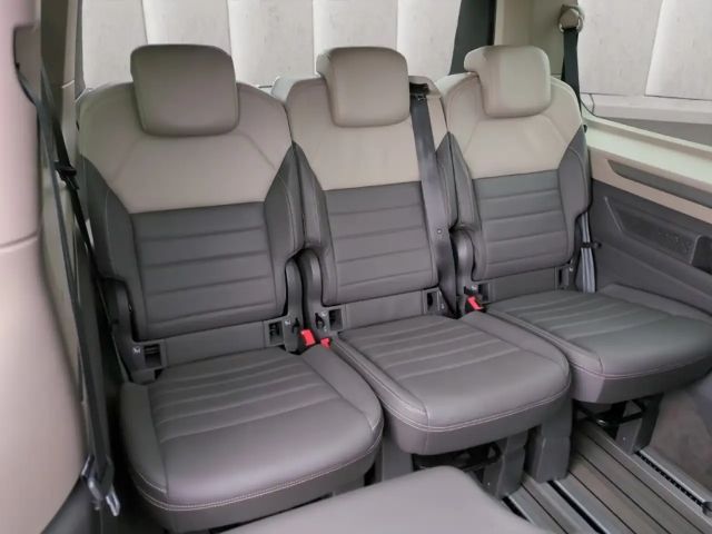 Volkswagen Multivan Style T7