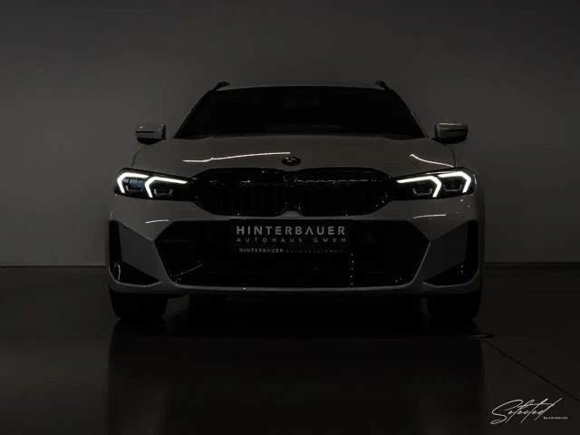 BMW 320 320e M-Sport xDrive