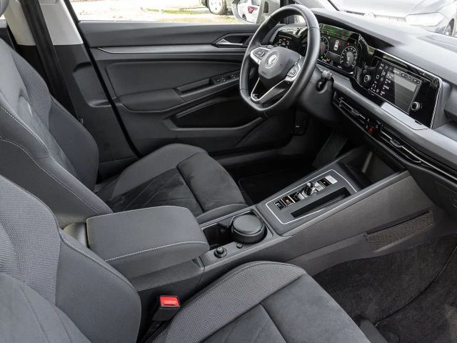 Volkswagen Golf 1.5 eTSI DSG Style