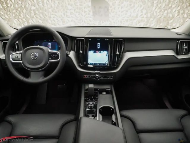 Volvo XC60 AWD Dark Plus