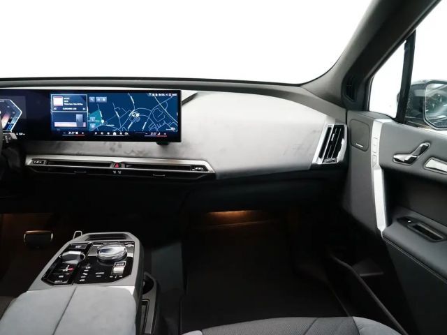 BMW iX xDrive45